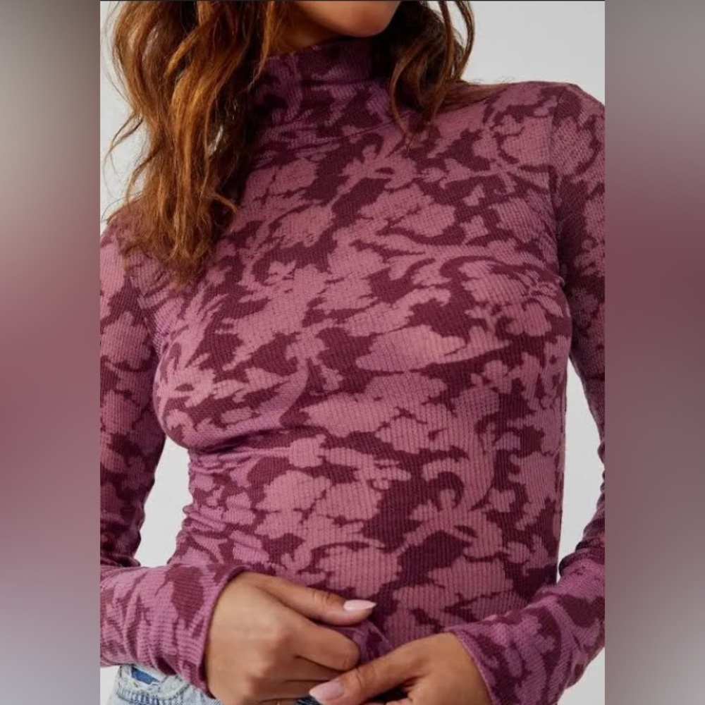 💜SOLD💜NWOT Free People You and I Layering Top in Açaí. Size XS.